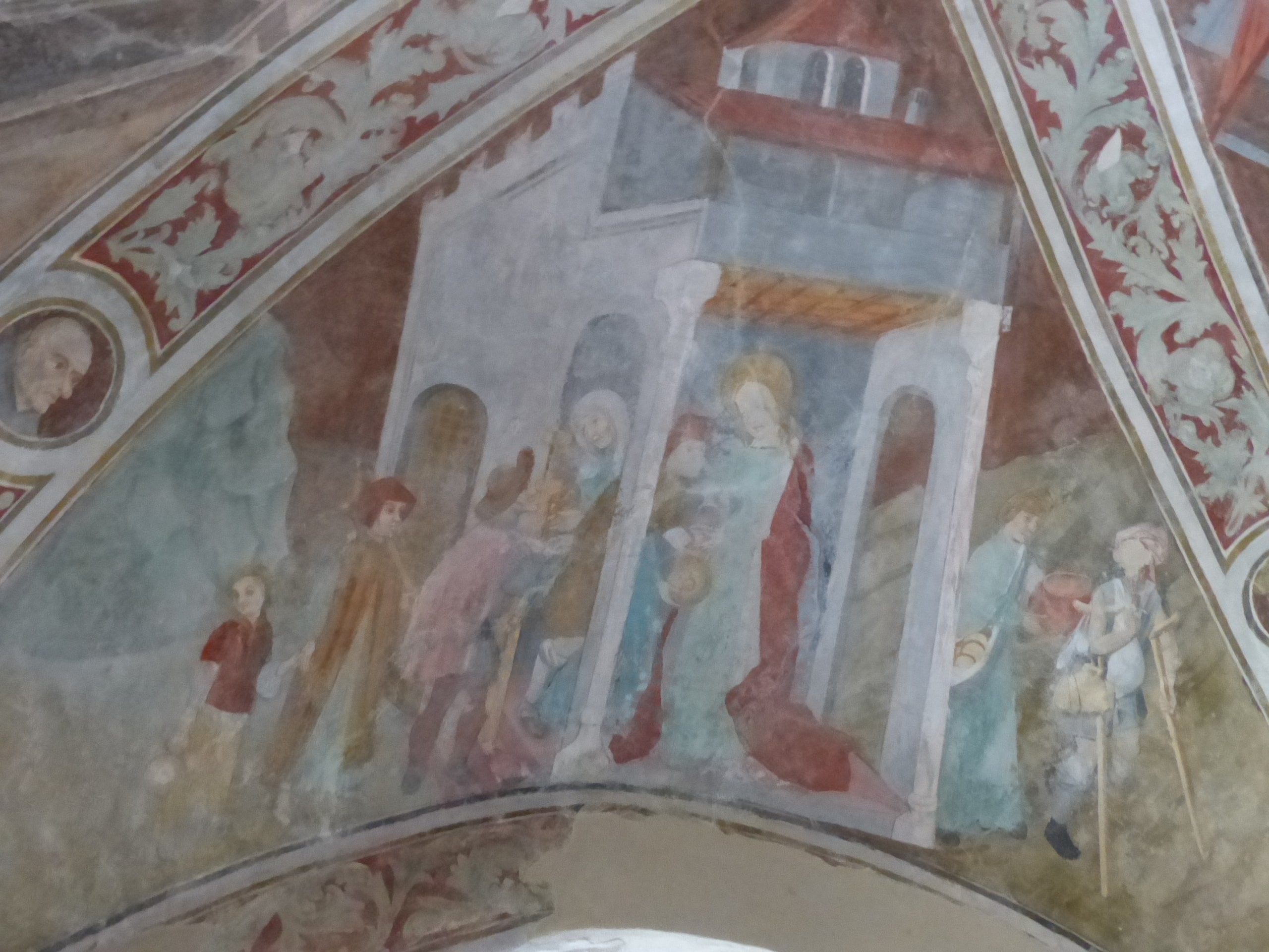 Santa_Lucia_dei_Vignaioli_affreschi_2.jpg