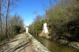 Il percorso lungo il canale di Caluso