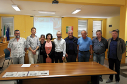 Foto di gruppo dei firmatari del Contratto di Lago