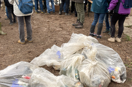 I rifiuti raccolti dai volontari