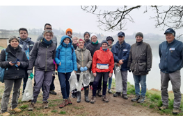 Gruppo di volontari in partenza