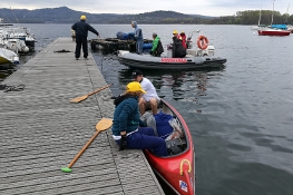 I canoisti rientrano al lido di Anzasco