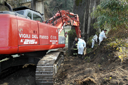 Il mezzo dei VV.F. in azione