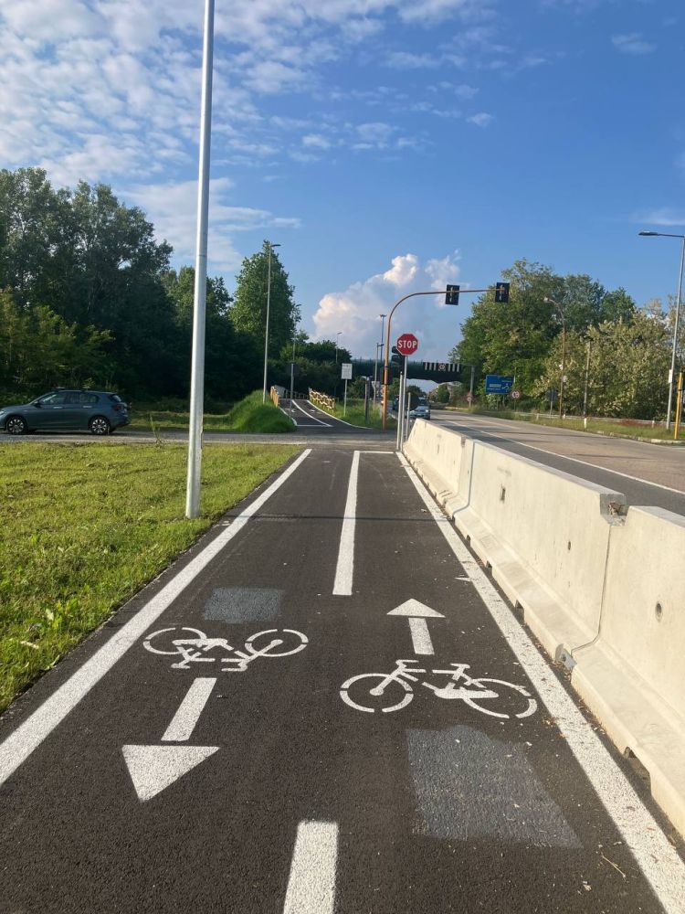 ciclabile Mappano Torino in direzione Mappano al confine con Torino 1