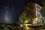 La Via Lattea incontra il castello di Rivoli... - foto di Andrea Barberis