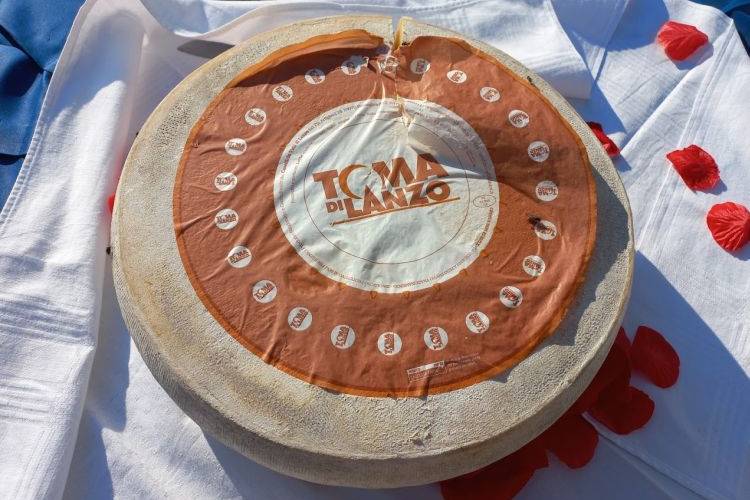 La corriera Torino-Usseglio per la Mostra della toma