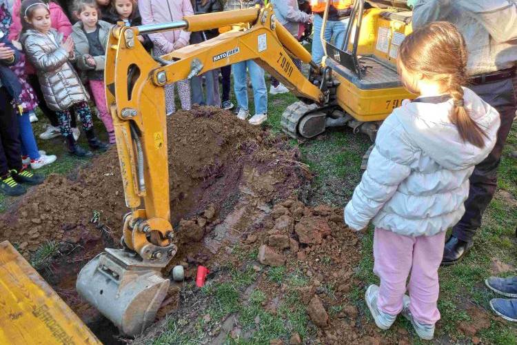 A Nichelino la prima pietra per la scuola Rodari e la ludoteca