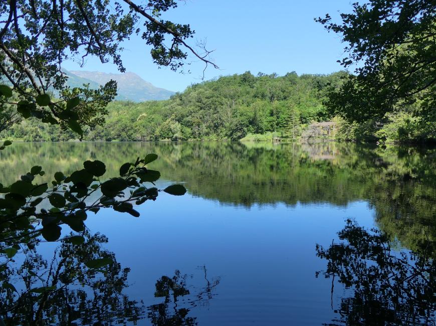 Nell'immagine il Lago Nero