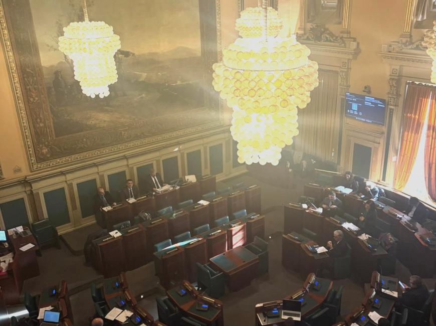 La sala del Consiglio metropolitano in piazza Castello 205