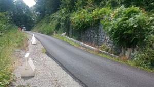 Strada provinciale 246 a Creus: situazione dopo il movimento franoso al km 9+000.