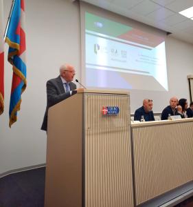 Il Prefetto Donato Cafagna apre l'incontro con i Comuni