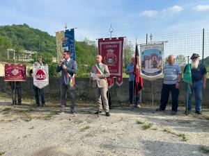 scoprimento della targa sul ponte