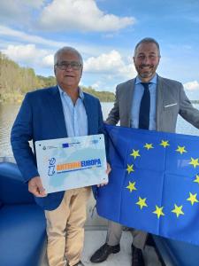 Il sindaco Mottino e il vicesindaco metropolitano Suppo inaugurano la targa dell’Antenna Europa al Lago di Candia