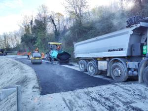 bitumatura Provinciale 104 a Lauriano
