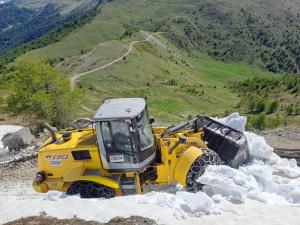 Sgombero neve su Provinciale 173 Colle Assietta