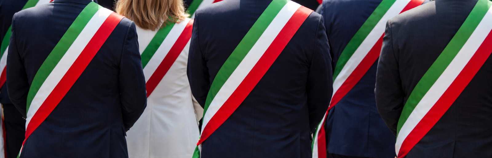 sindaci con la fascia tricolore